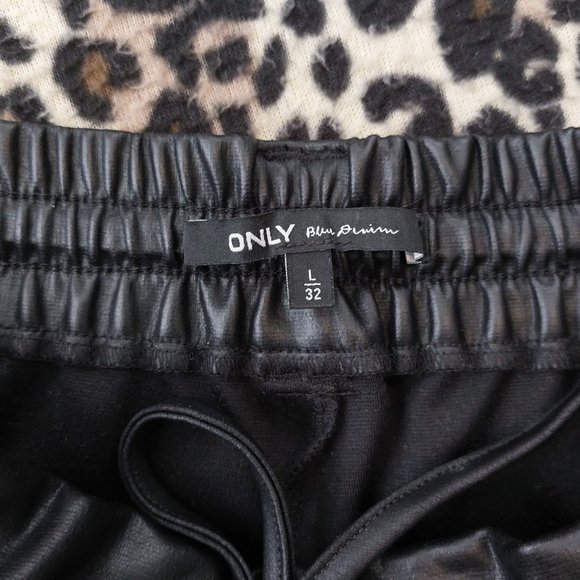 Only Faux Leather Pants - Picture 5 of 5